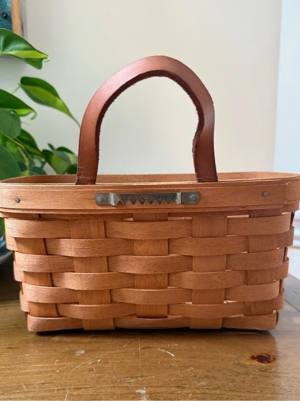 1990 Longaberger vintage Medium Key Basket woven leather handle cottagecore EUC